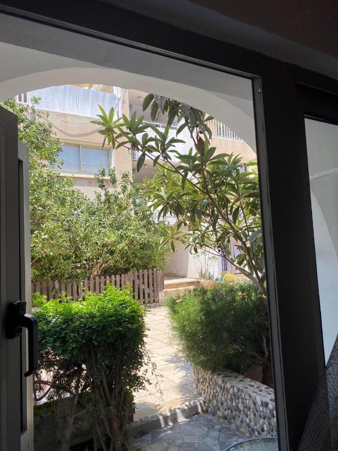 Stay With Oleg C17 Paralimni Eksteriør billede