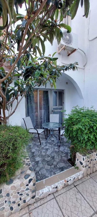 Stay With Oleg C17 Paralimni Eksteriør billede